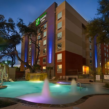 Holiday Inn Express & Suites San Antonio Medical - Six Flags By Ihg Esterno foto