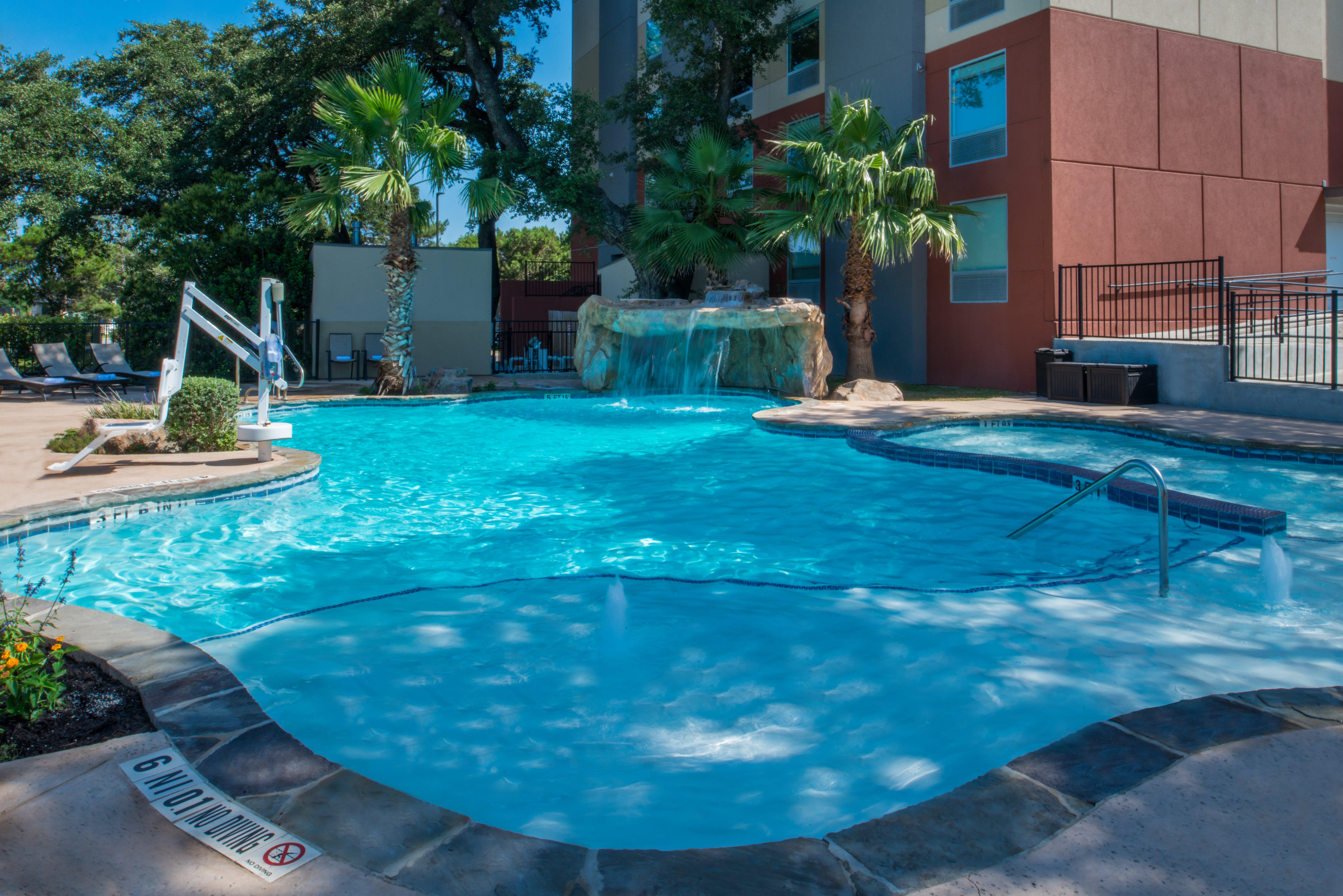 Holiday Inn Express & Suites San Antonio Medical - Six Flags By Ihg Esterno foto